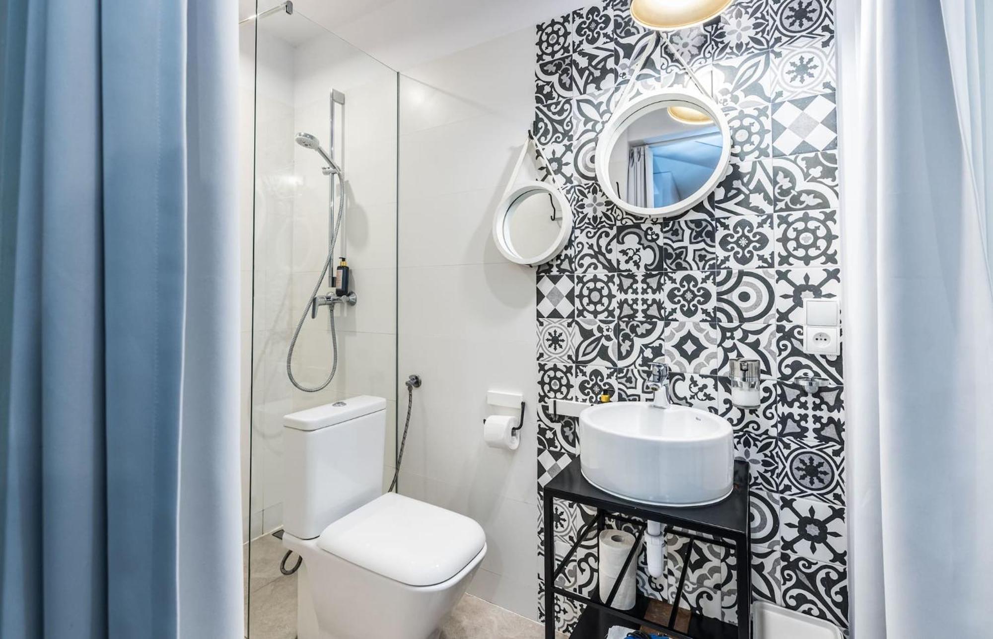 Comfortable Underground Studio In By Rent Like *