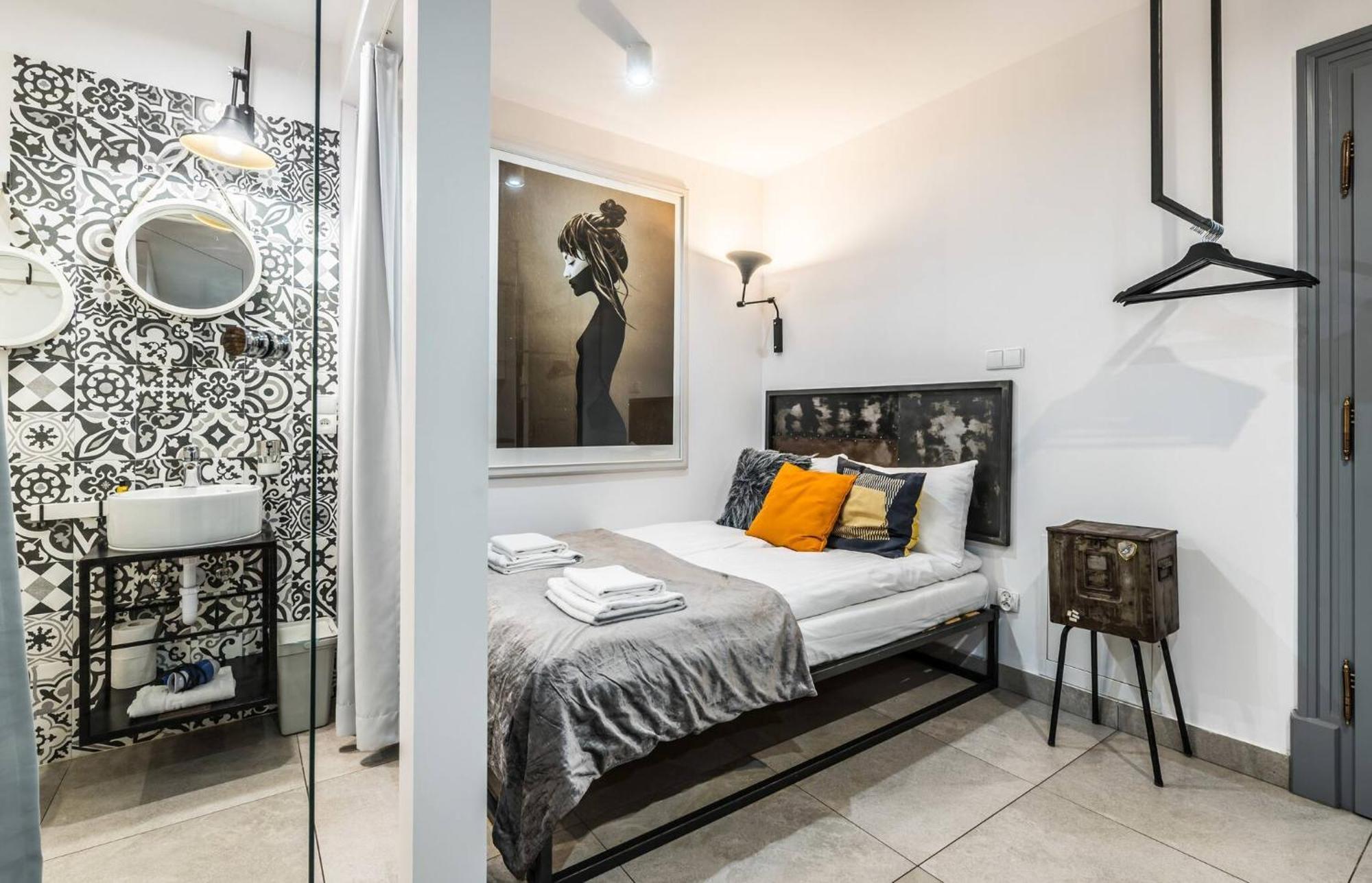 Apartamento Comfortable Underground Studio In By Rent Like *